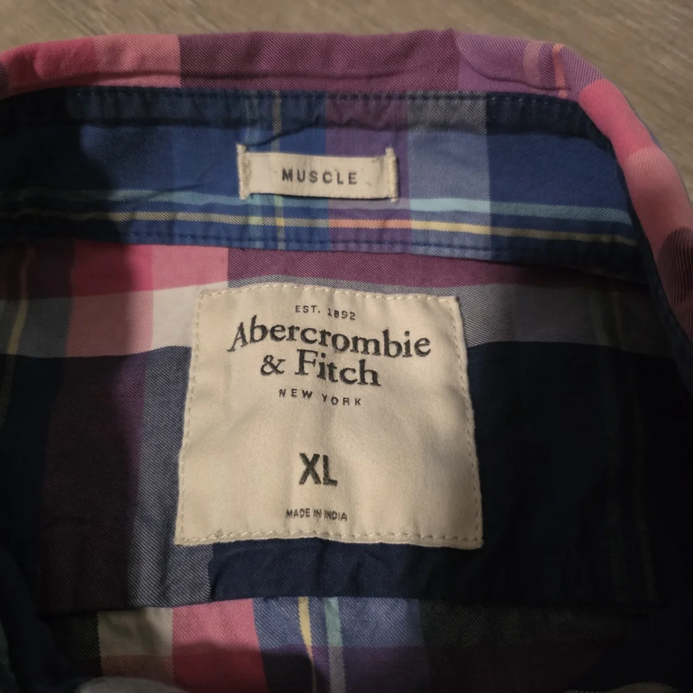 Abercrombie & Fitch Plaid Button-Up Shirt Blue Pink XL Muscle Fit - Picture 8 of 9